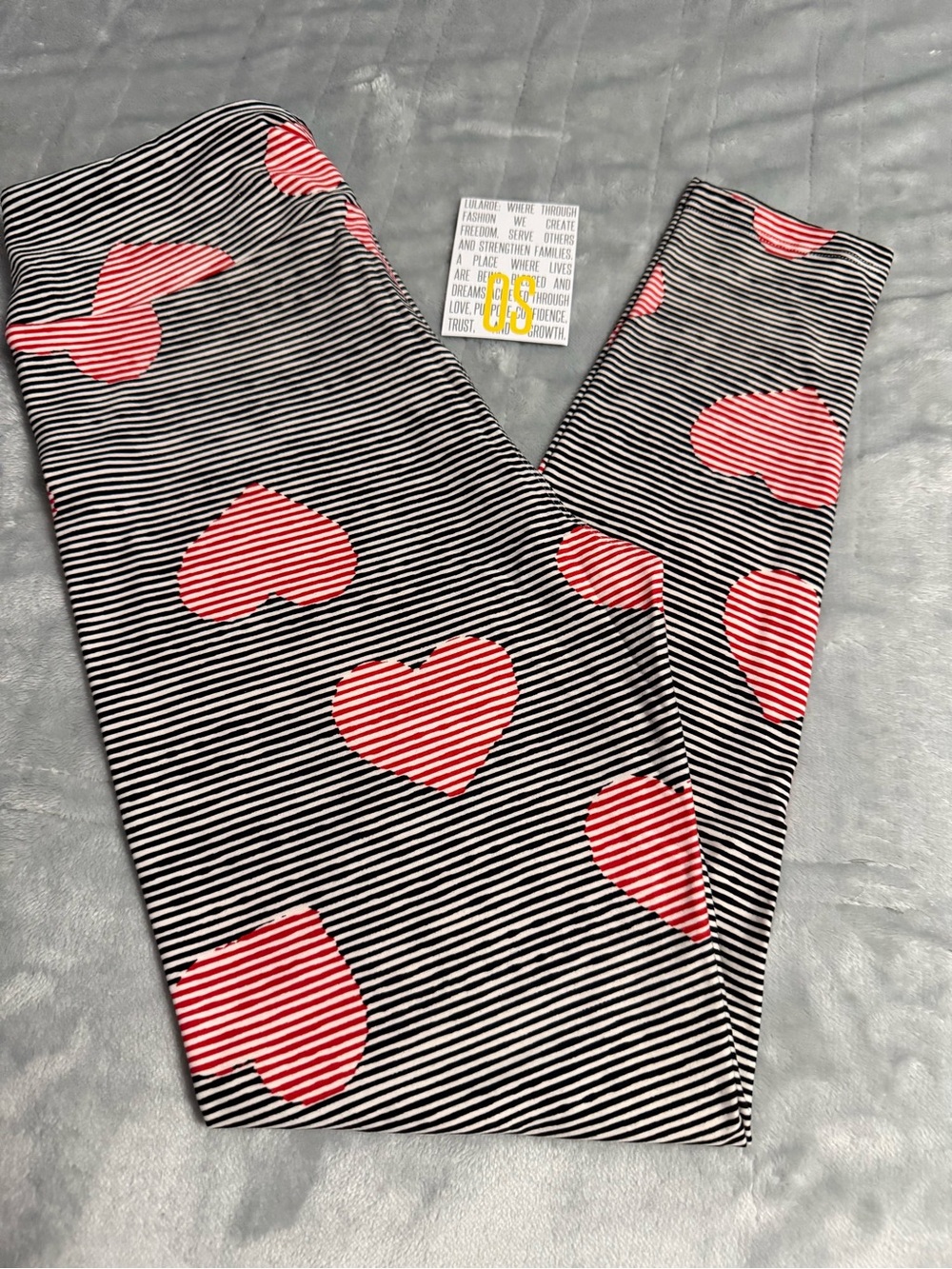 New OS Lularoe heart and stripes Valentines Day leggings!
